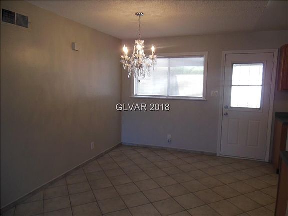 5th image of 4290 Montdale Ave
