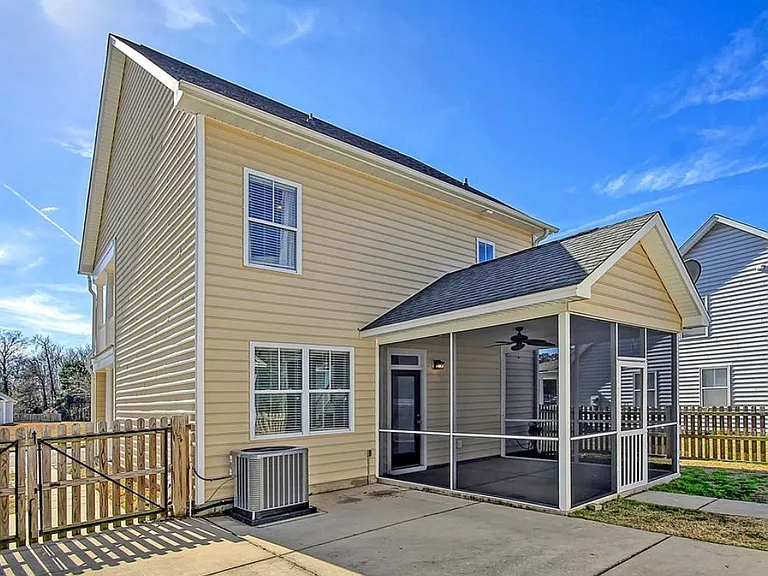 1490 Seabago Dr — Photo 3