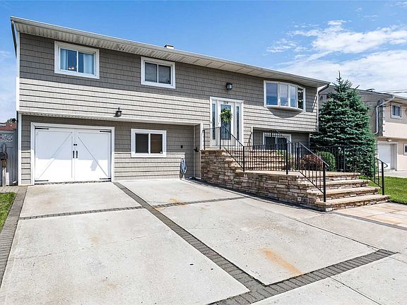 2nd image of 519 Nassau Ave