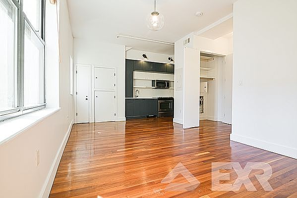 1st image of 180 Bainbridge St #115