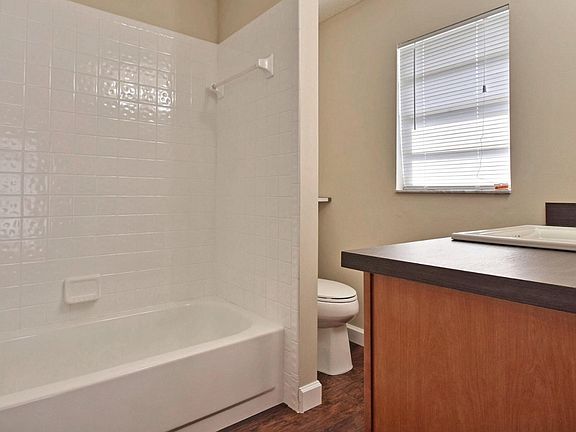 2nd image of 1342 Whaling Ave SE