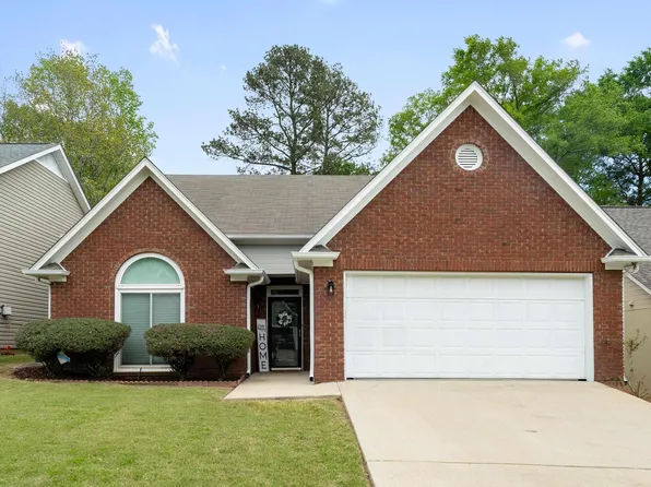 2056 Russet Woods Trl, Hoover, AL 35244