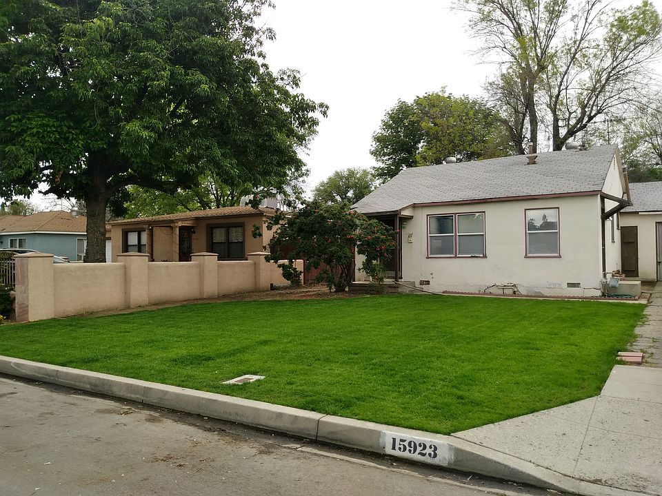 1st image of 15923 Leadwell St