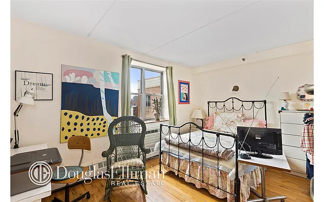 Sold by Douglas Elliman | media 11