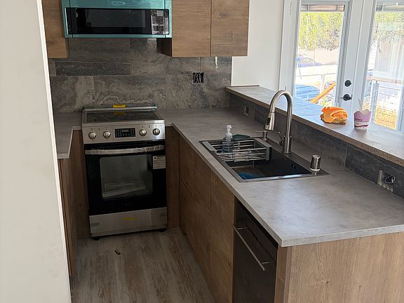 2nd image of 251 Pala Vista Dr #251