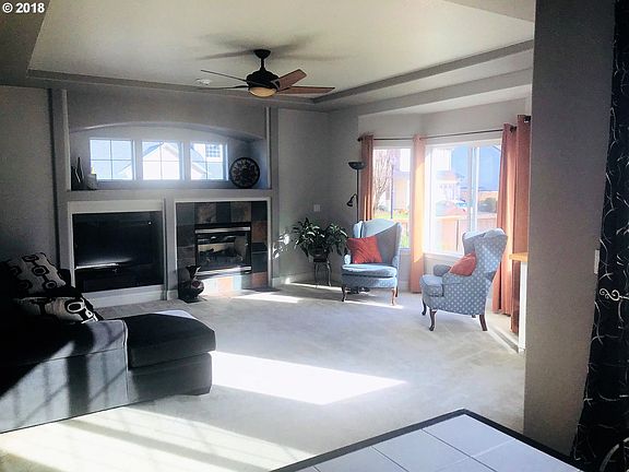 3rd image of 2911 NE 183rd Ct