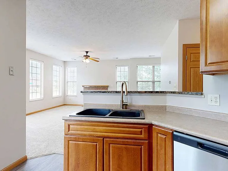 Stone Creek Villas — Photo 97