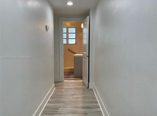 1522 SW 10th St, Miami, FL 33135
