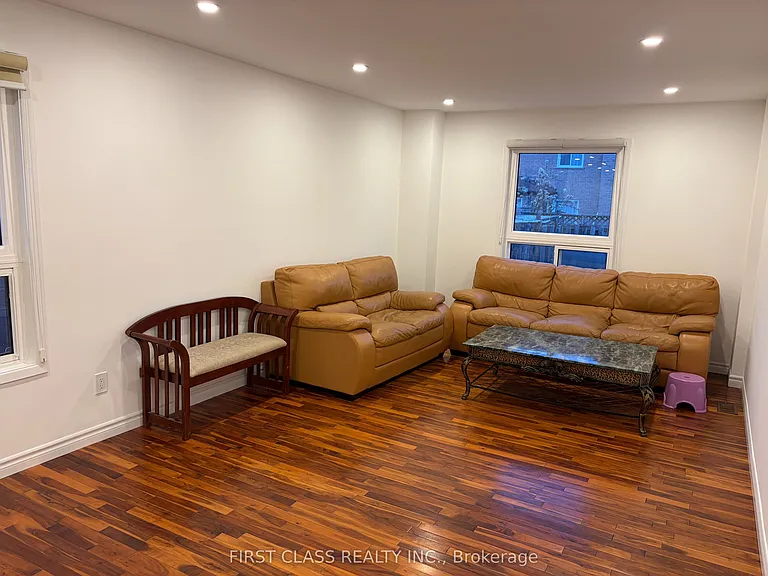157 Galbraith Cres #MAIN 2ND FLOOR — Photo 10