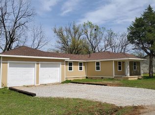 122 W Decker St, Meeker, OK 74855