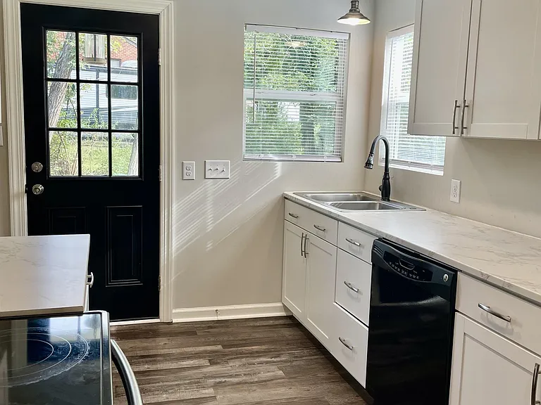 227 Tyree Cir — Photo 10