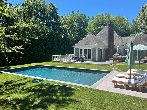 2nd image of 10 Kennedy Dr