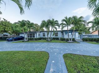 10025 SW 56th St, Miami, FL 33165