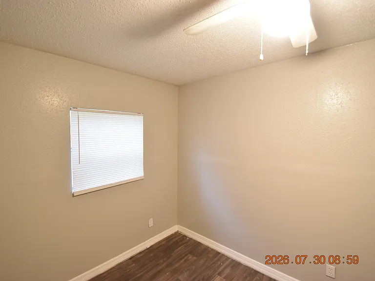 12203 N 9th St — Photo 30
