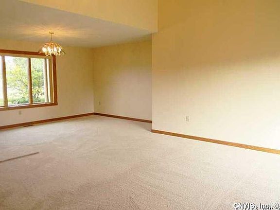 3rd image of 6012 Lisi Gardens Dr