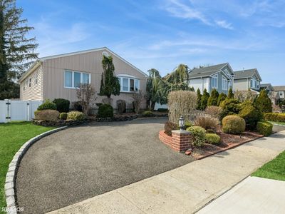1352 Milanna Lane, Wantagh, NY, 11793