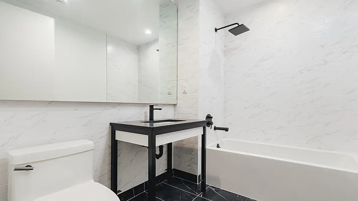 Rented by Nooklyn NYC LLC | media 107