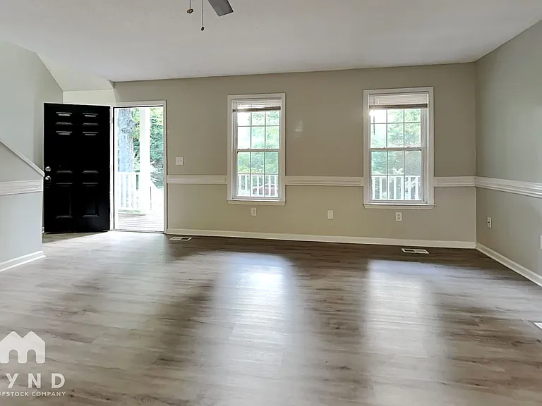 2523 Sumter Dr — Photo 9