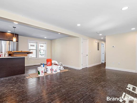 4th image of 70-72 Stanley Ave #70