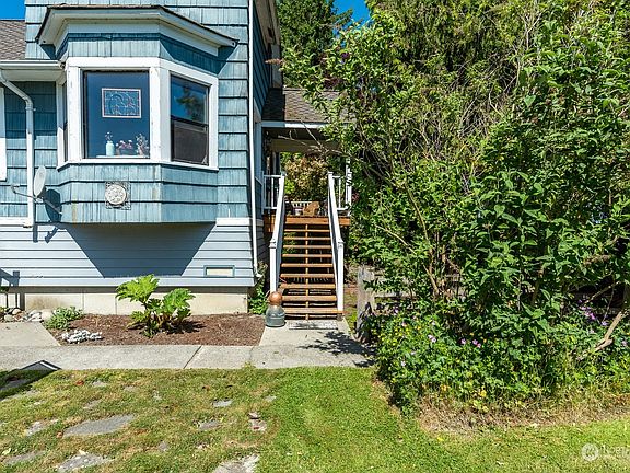 4th image of 26021 95th Avenue NW