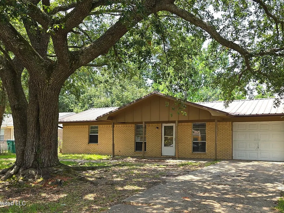 2605 W Samuel St