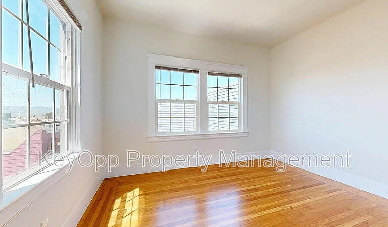 1608 Balboa St — Photo 21