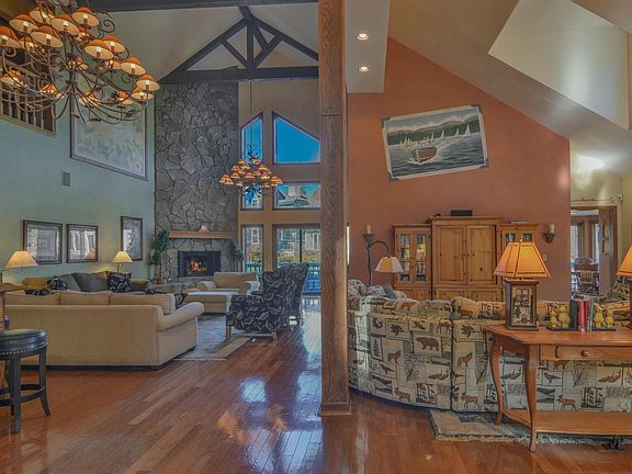 4th image of 27565 Meadow Bay Dr