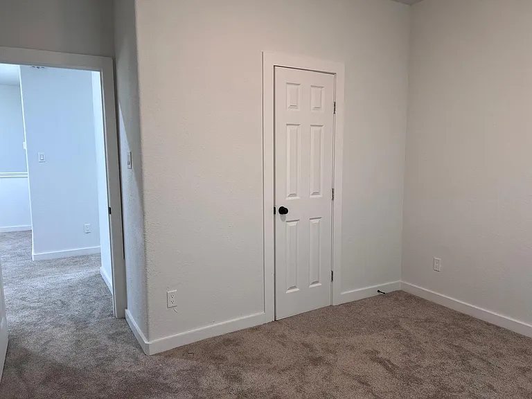 9210 Martell St — Photo 14