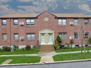 24565 62nd Ave, Douglaston, NY 11362