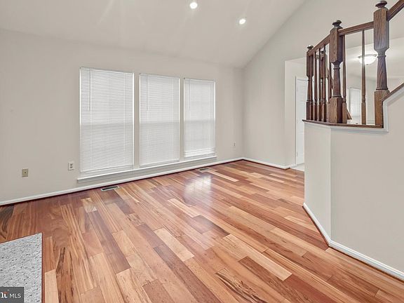 5th image of 4528 Waverly Crossing Ln