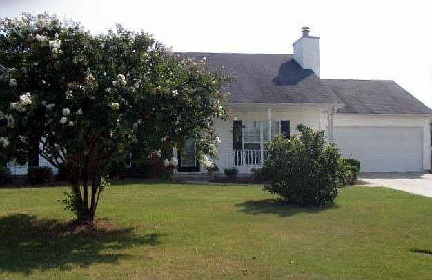 1st image of 221 Bayou Ln