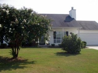 221 Bayou Ln, Winder, GA 30680