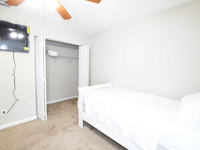 1315 SW Chase Rd — Photo 5