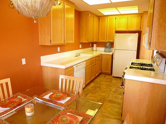 3rd image of 1370 Callejon Cervantes Unit 114