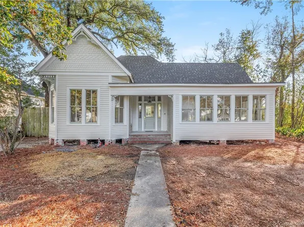 1002 Iris St, Lake Charles, LA 70601