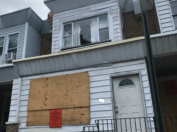 2039 Church Ln, Philadelphia, PA 19138
