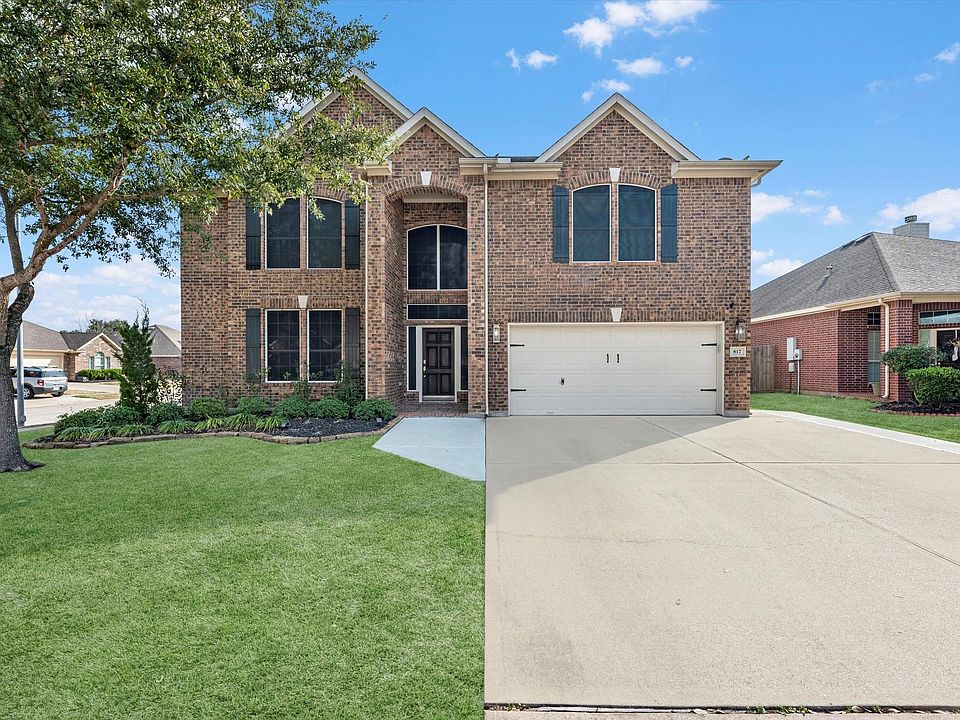 1st image of 817 Dawn Ridge Way