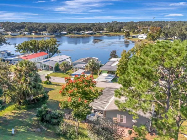 120 W Pine Dr #438, Lady Lake, FL 32159
