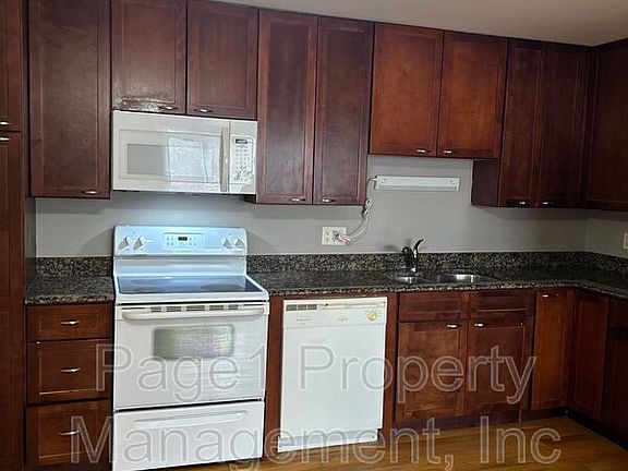 4th image of 122 Flintridge Dr Unit 5