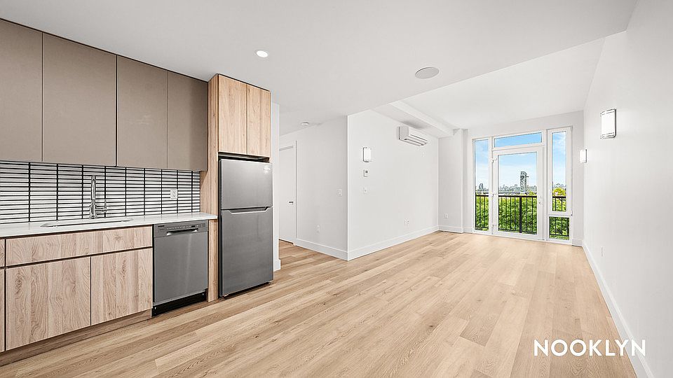 1st image of 91 Bruckner Blvd #418