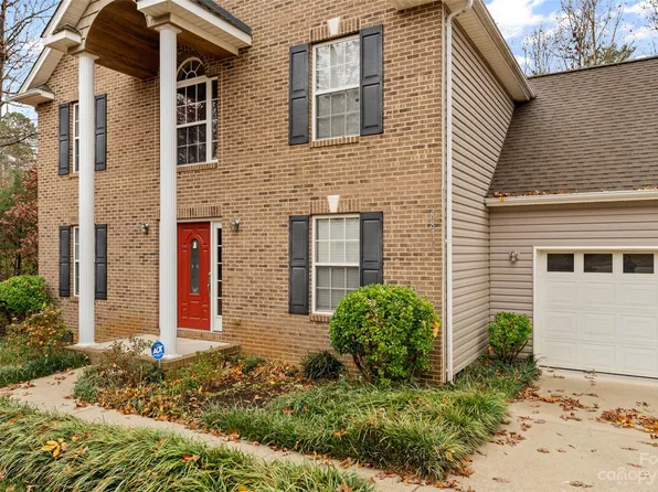 8830 Shepherd Ct, Connelly Springs, NC 28612