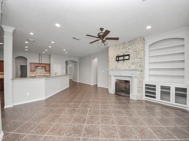18403 Sierra Falls Ct — Photo 18