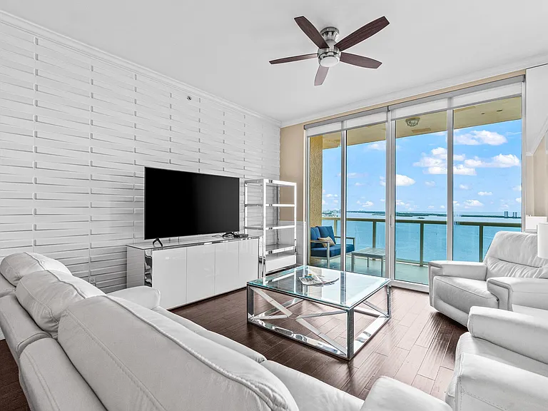 2650 Lake Shore Dr #2403 — Photo 1