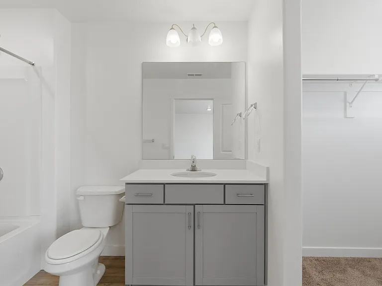 1049 E Regatta Ln — Photo 11