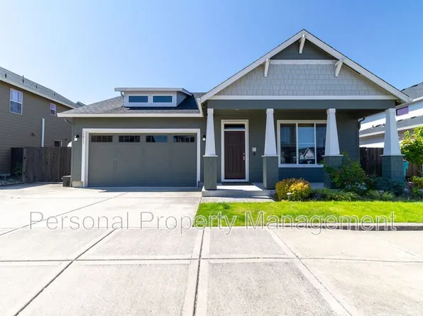 1817 NW 17th St, Battle Ground, WA 98604