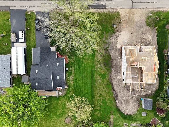 5th image of 1100 Candlewick Dr NE