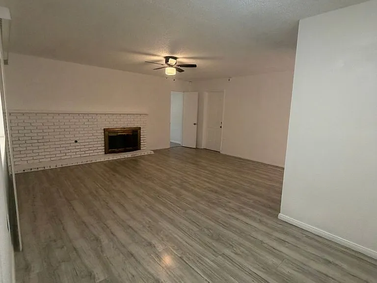 1395 N Pennsylvania Ave — Photo 36