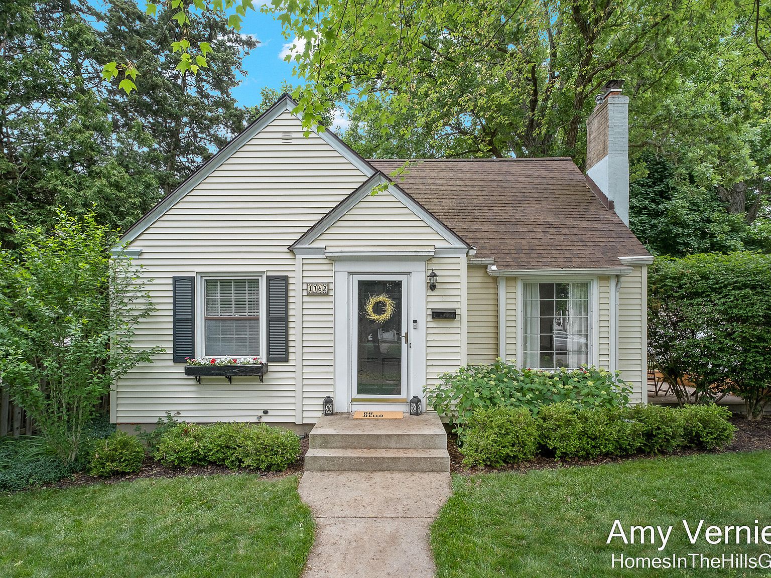 1762 Warwick Rd SE, East Grand Rapids, MI 49506 Zillow