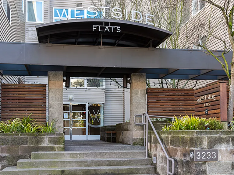 West Side Flats South — Photo 4