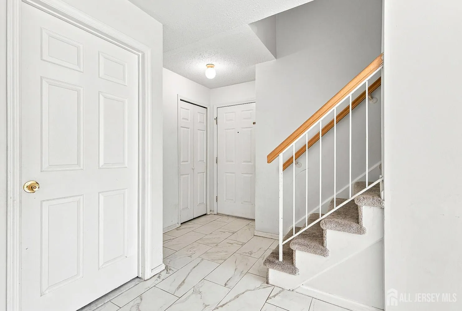 2 bed, 2.0 bath, 1056 sqft, $2,500 — Photo 4
